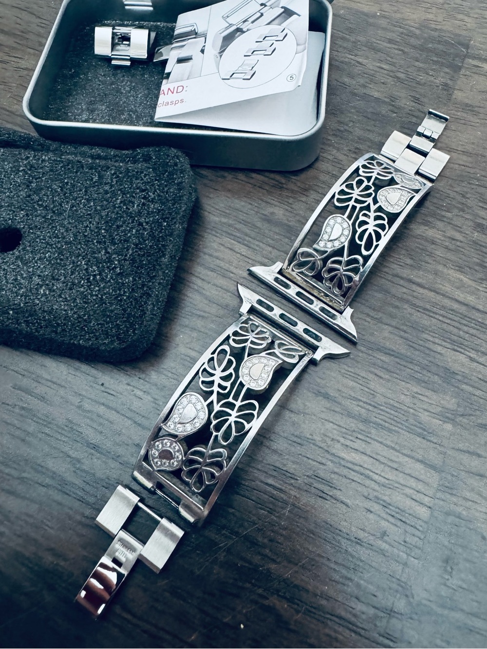 Silver Carved Floral Crystal Apple Watch Wristband
